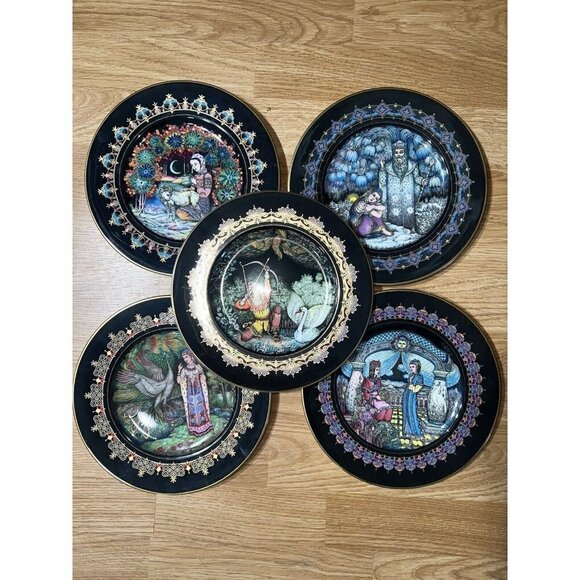 Heinrich 1986 Vintage Marched Aus Dem Allen Russiand Plates (5) Gold Bone China - Picture 2 of 12